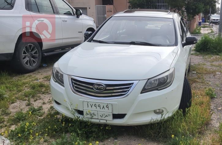 BYD F7